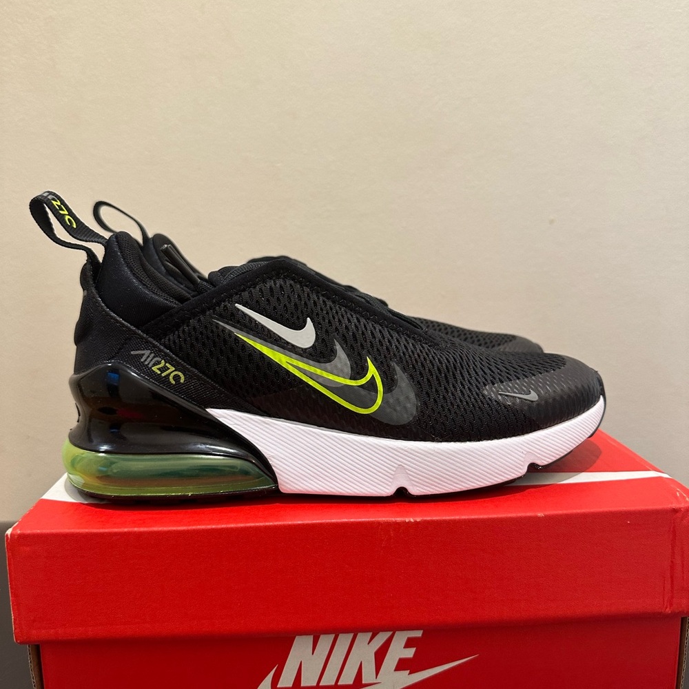 NIB Little Kid Air Max 270 PS  Black Volt Smoke Grey FV7018 001